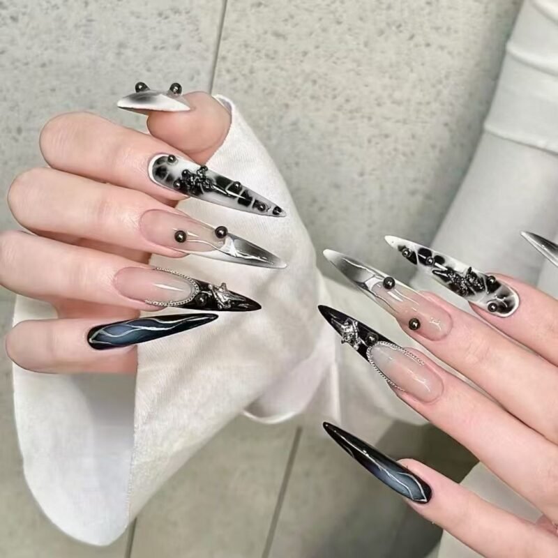 China factory can wholesale handmade wearing nail babes dark European and American light therapy whitening personality snake print handmade sweet cool high-end nail art - 图片 4