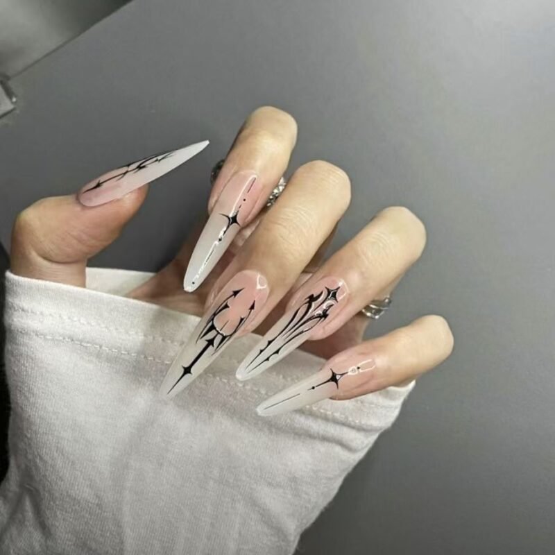 Hand-worn, frosted, European and American lines, high-grade hand-painted temperament, nail art, white, ins babes, long fast nail art--available wholesale - 图片 2