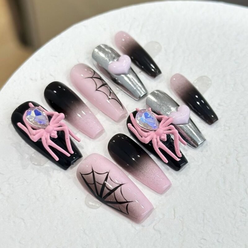 Pink Spiderman black nail art - 图片 2