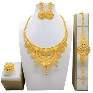 Traditional Arabic Necklace Set
