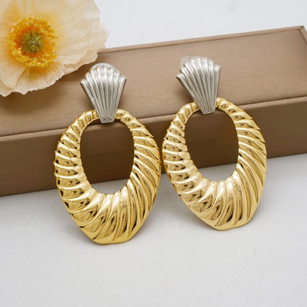 Mystic Ethnic Earrings – Alloy Design with Folk Art Vibes - 图片 10