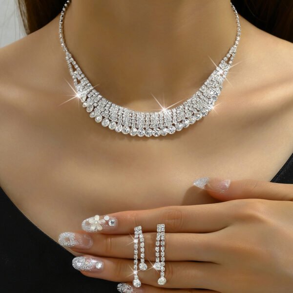 Wholesale Cheap Sparkling Jewelry Sets for Middle East Market