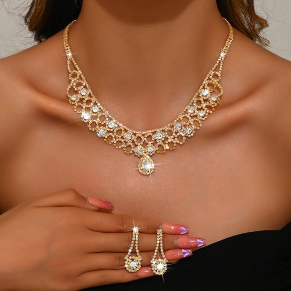 Budget Friendly Glitter Jewelry Sets for Wholesale Buyers