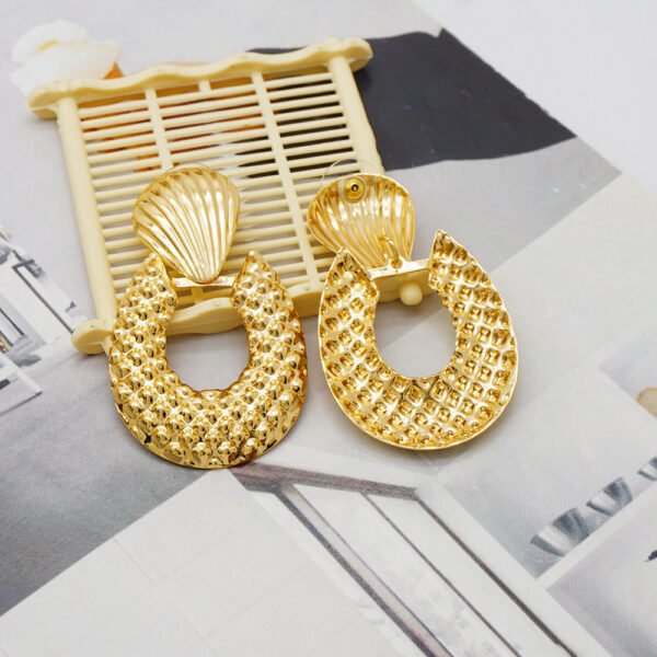 Mystic Ethnic Earrings – Alloy Design with Folk Art Vibes - 图片 2