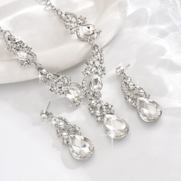 Budget Friendly Sparkling Jewelry Sets with Necklace and Bracelet - 图片 3