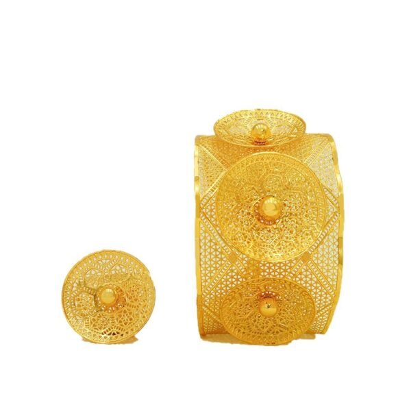 Big statement gold ring & bracelet - 图片 5