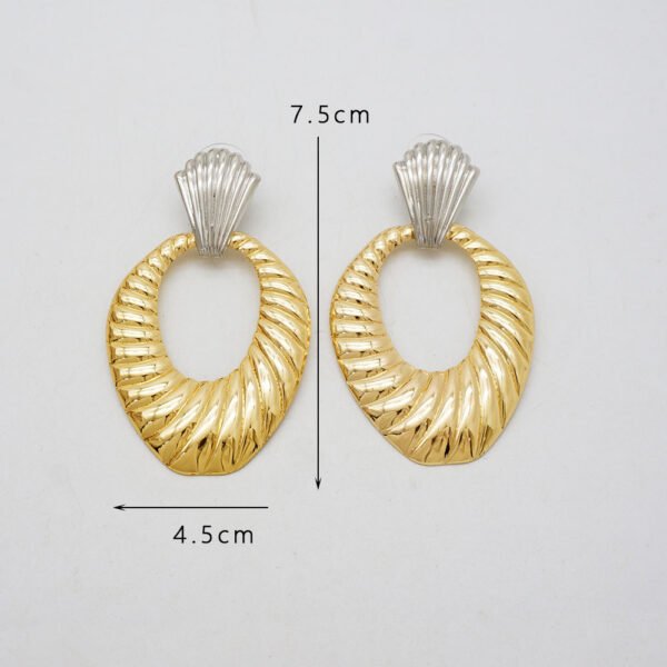 Mystic Ethnic Earrings – Alloy Design with Folk Art Vibes - 图片 5