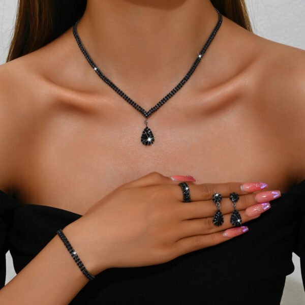 Wholesale Low Price Sparkling Jewelry Sets for Africa Market