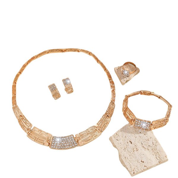 Wholesale Low Price Sparkling Jewelry Sets for Retail - 图片 5