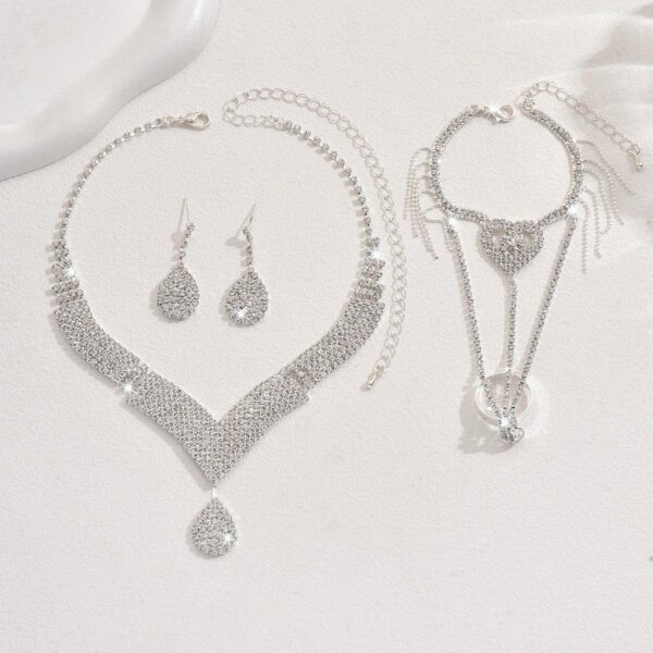 Budget Friendly Sparkling Jewelry Sets with Crystals and Stones - 图片 2